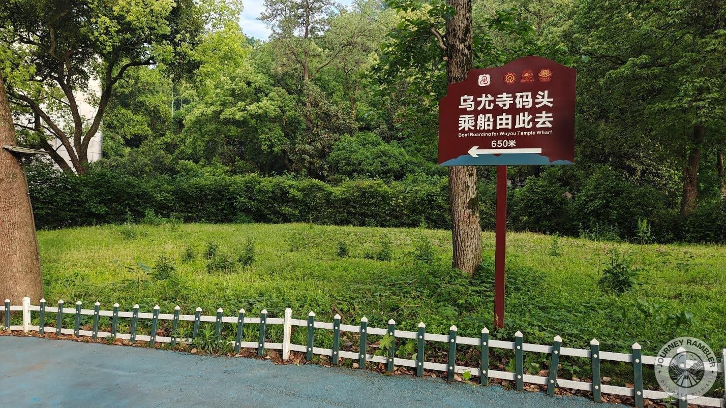 Travel from Chengdu to Leshan