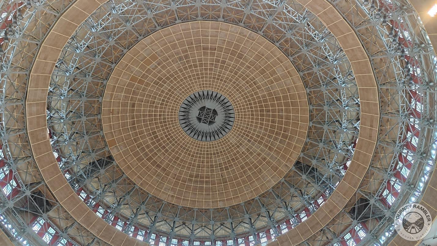 ceiling was one of the most beautiful things that I had seen in Chongqing