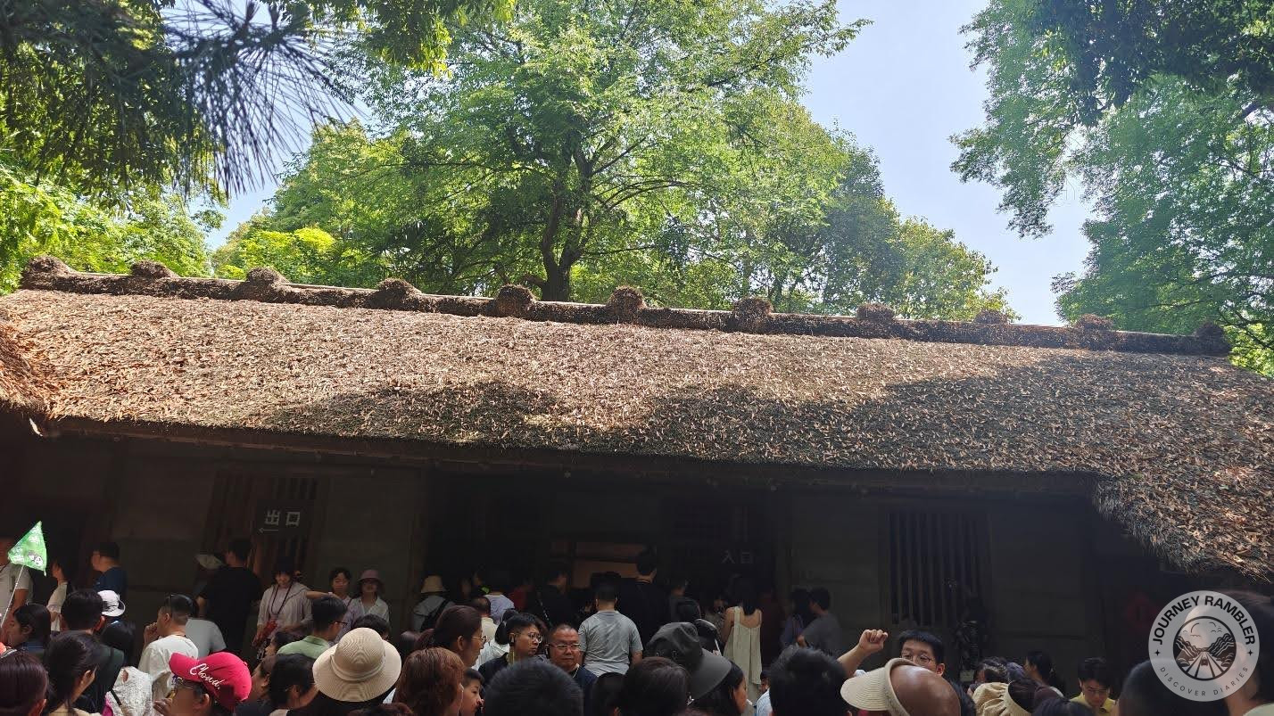 cottage still looked just as simple and old-fashioned