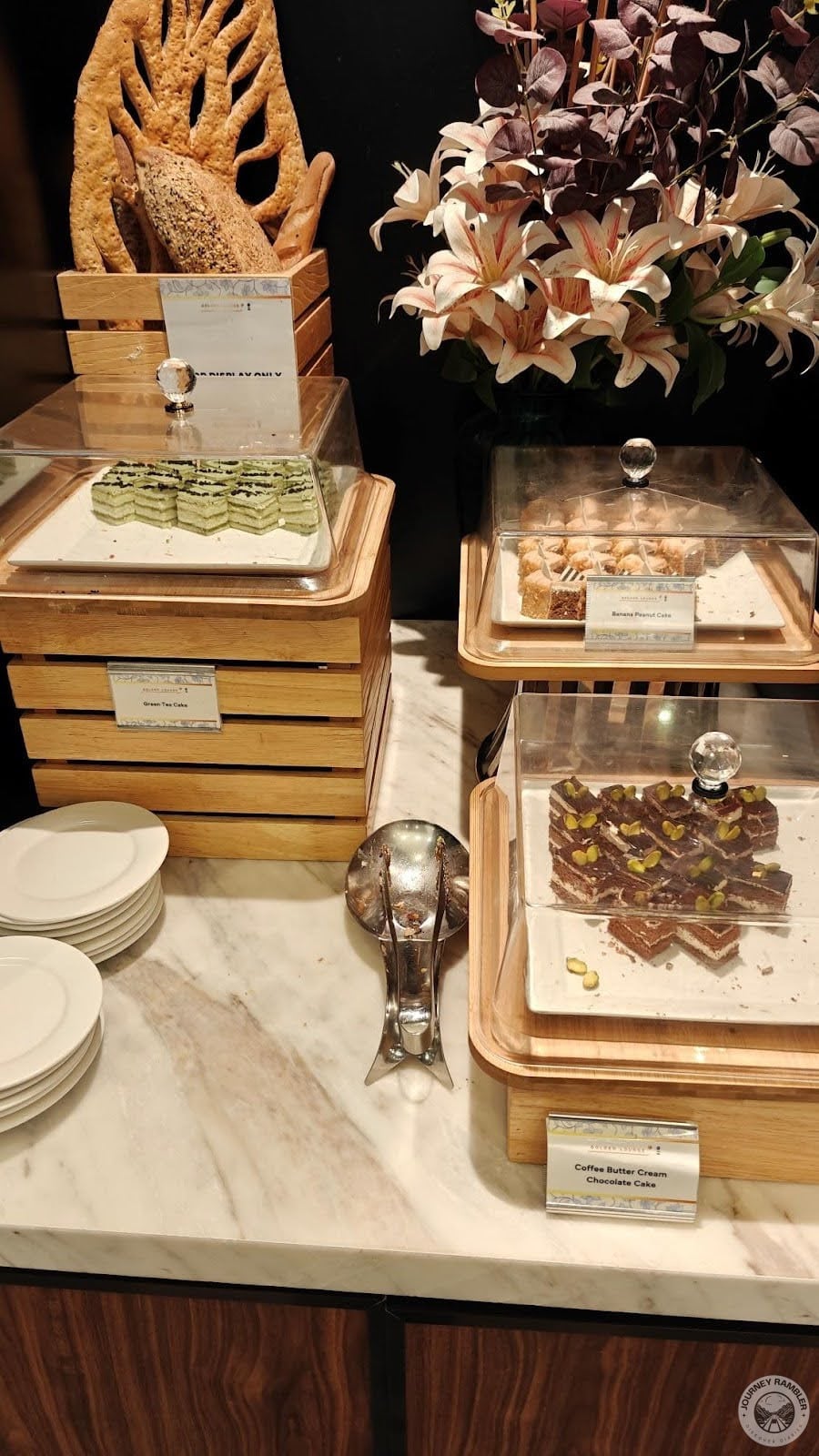 green tea cake, banana peanut cake and coffee butter cream chocolate cake