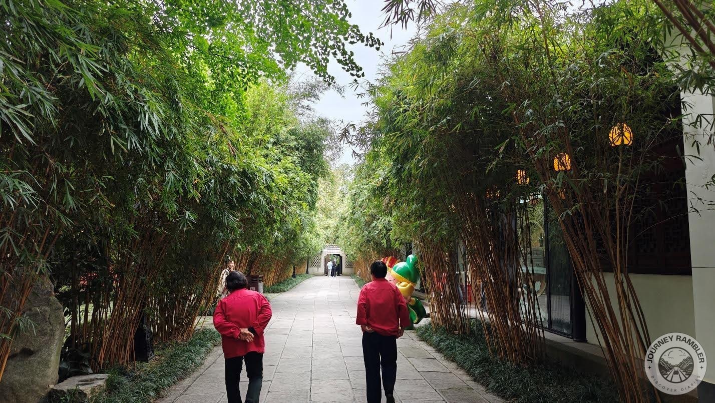 main entrance of the Hui Mausoleum area