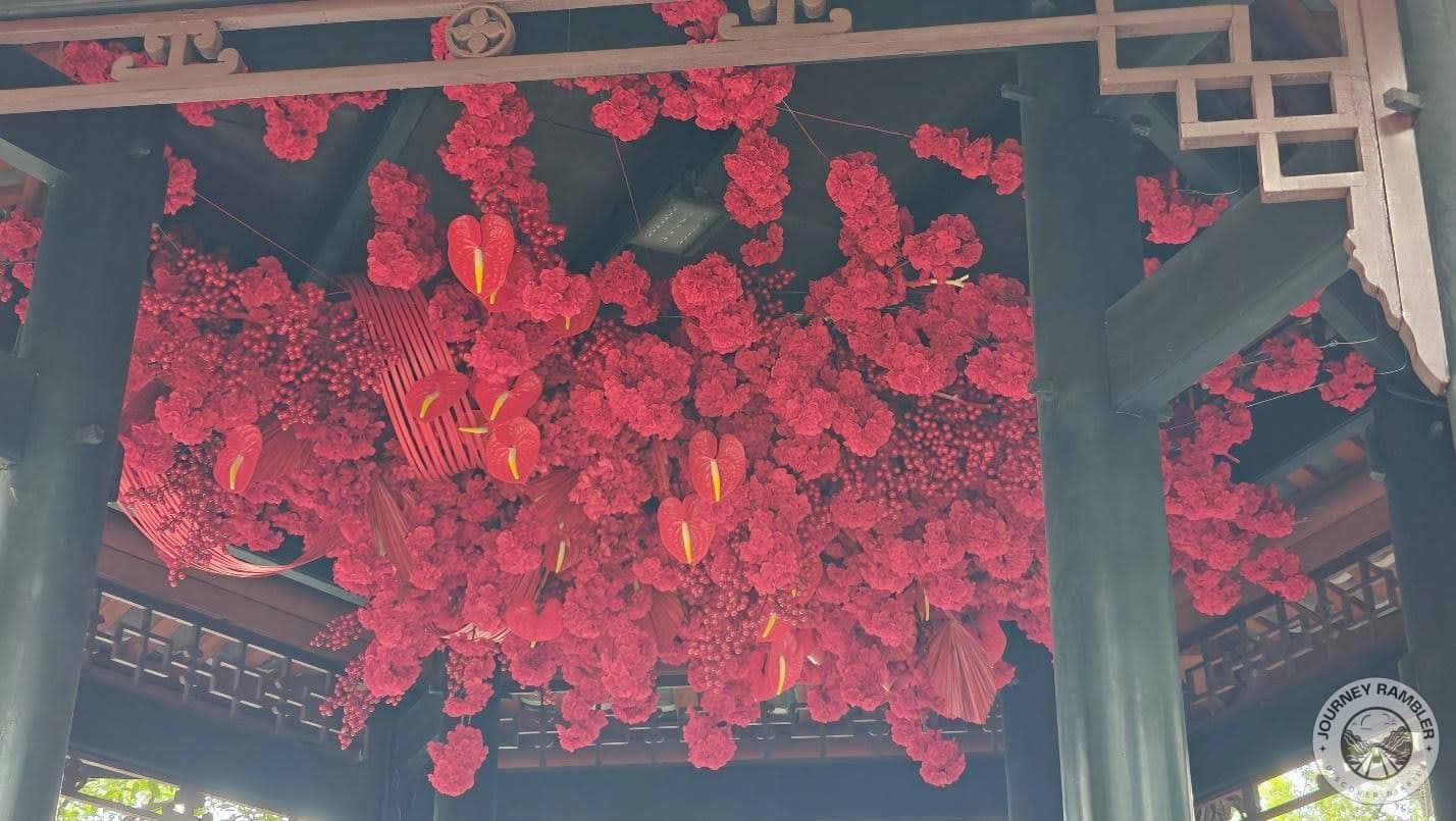 red flower decorations