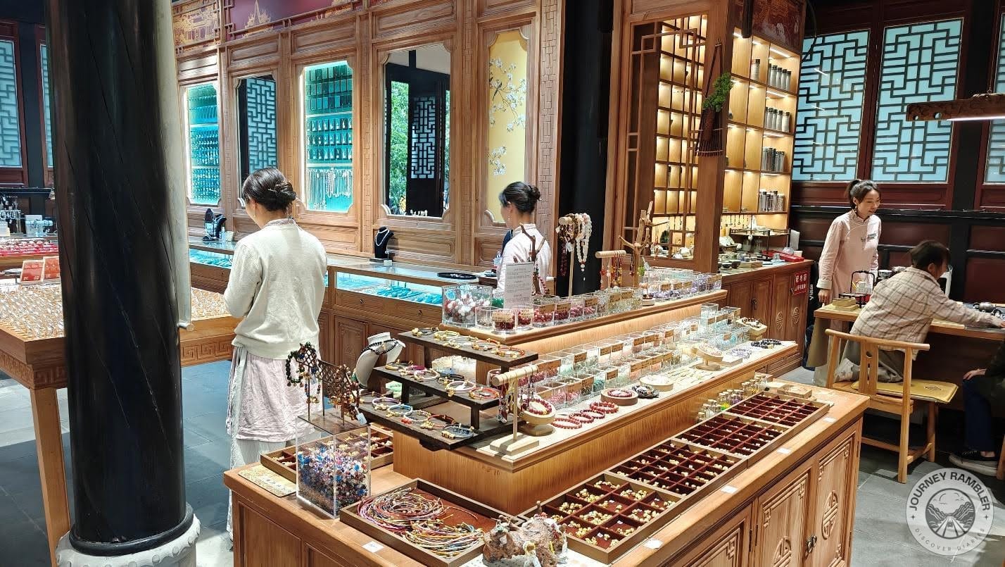 shop here that sells trinkets and other souvenir items