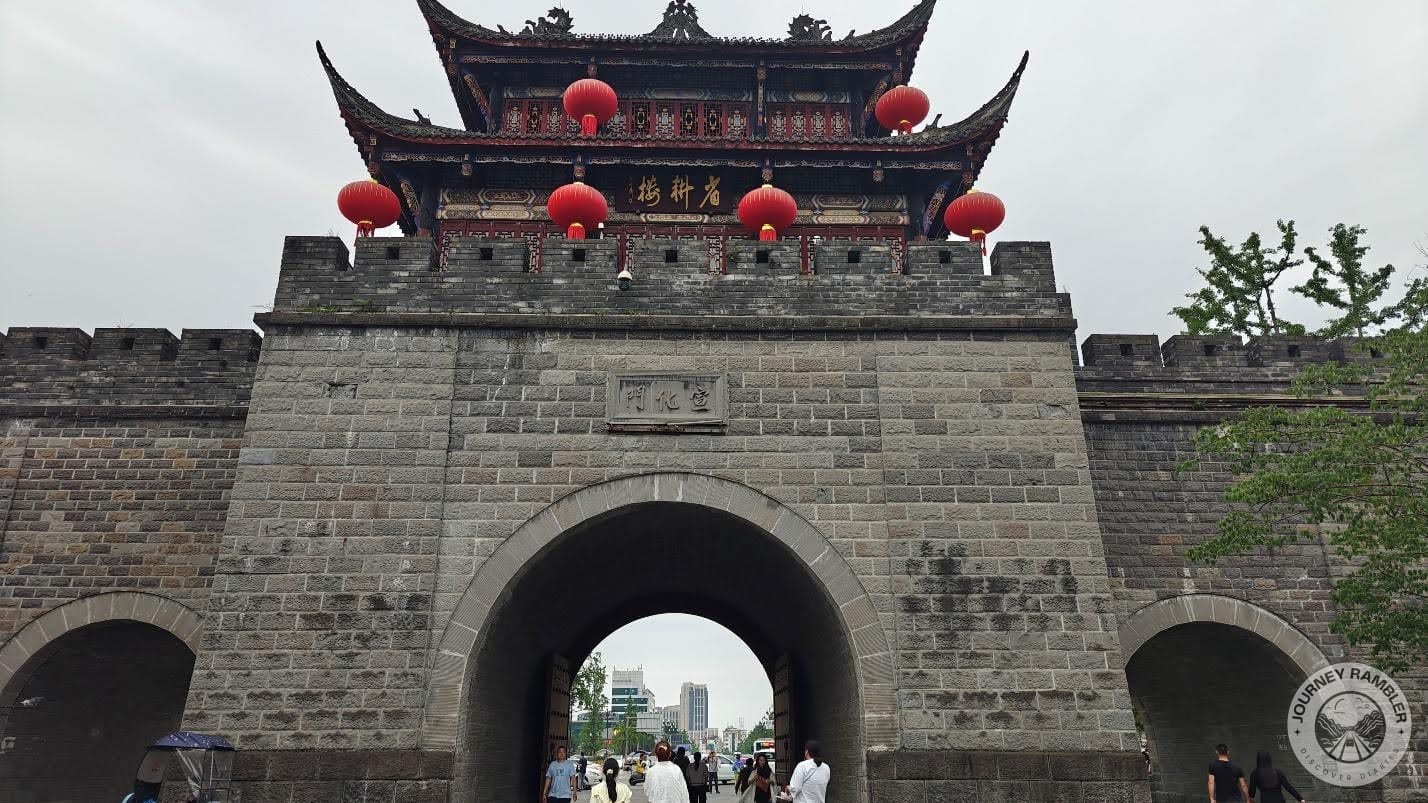 this area is very similar to Ciqikou Ancient Town in Chongqing