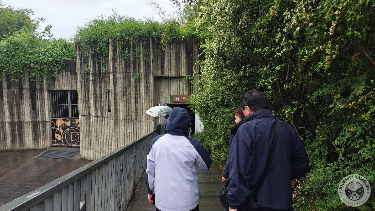 visitors at at the Moonlight Delivery House