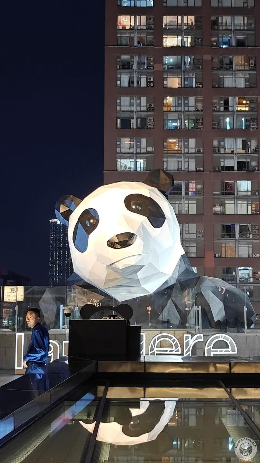 Another thing that I liked about the IFS Panda sculpture is its 3D look