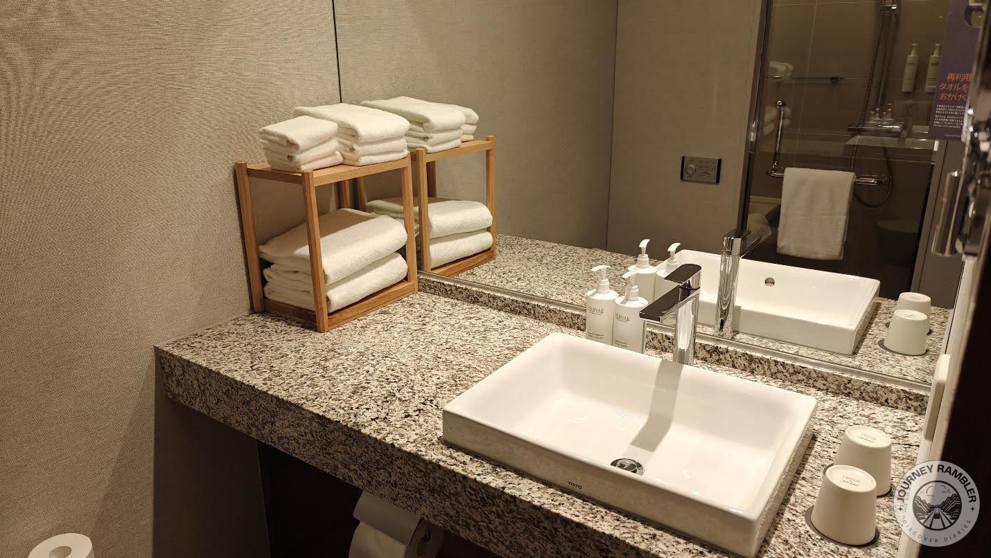 The mirror made the bathroom look bigger