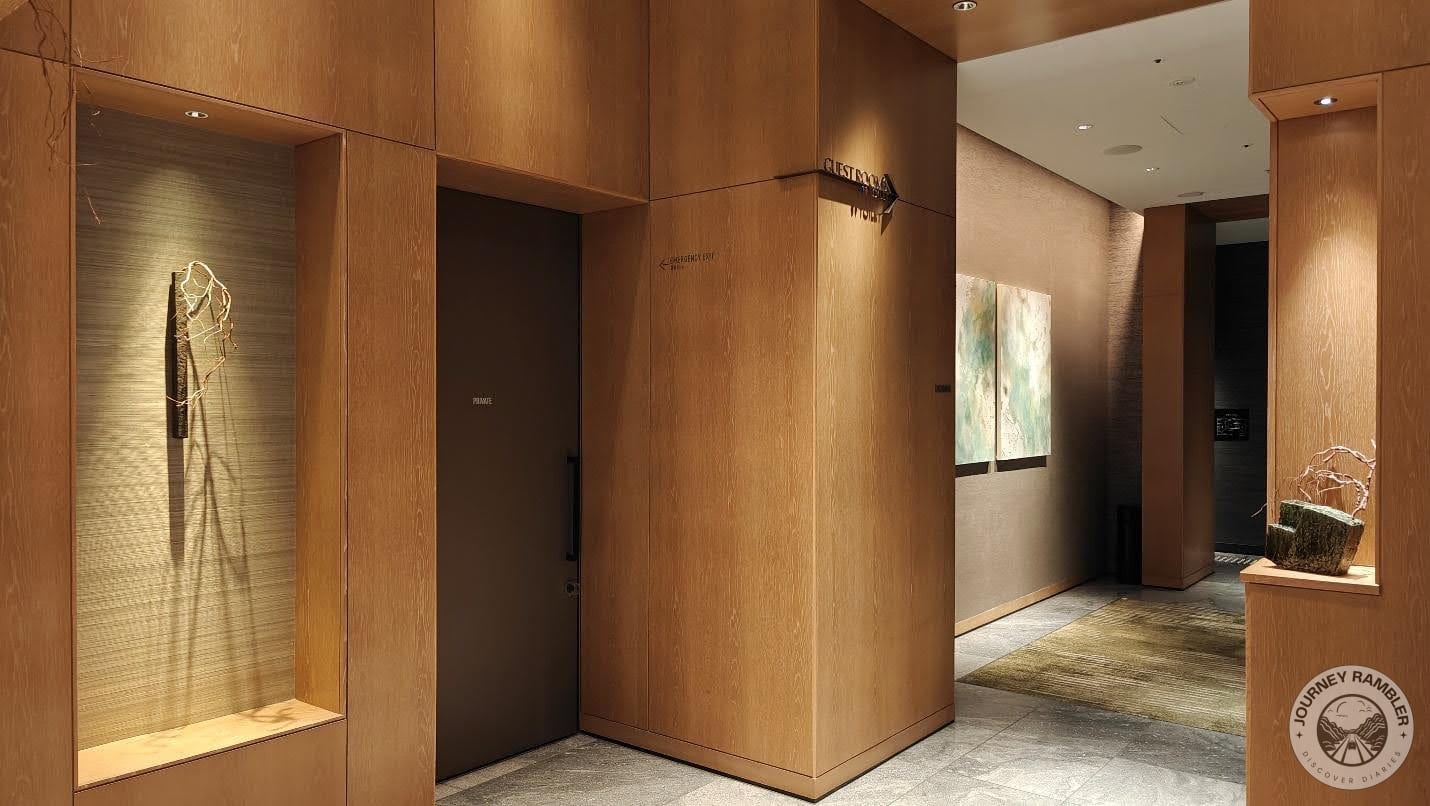 There was a warm woody vibe to the whole hotel