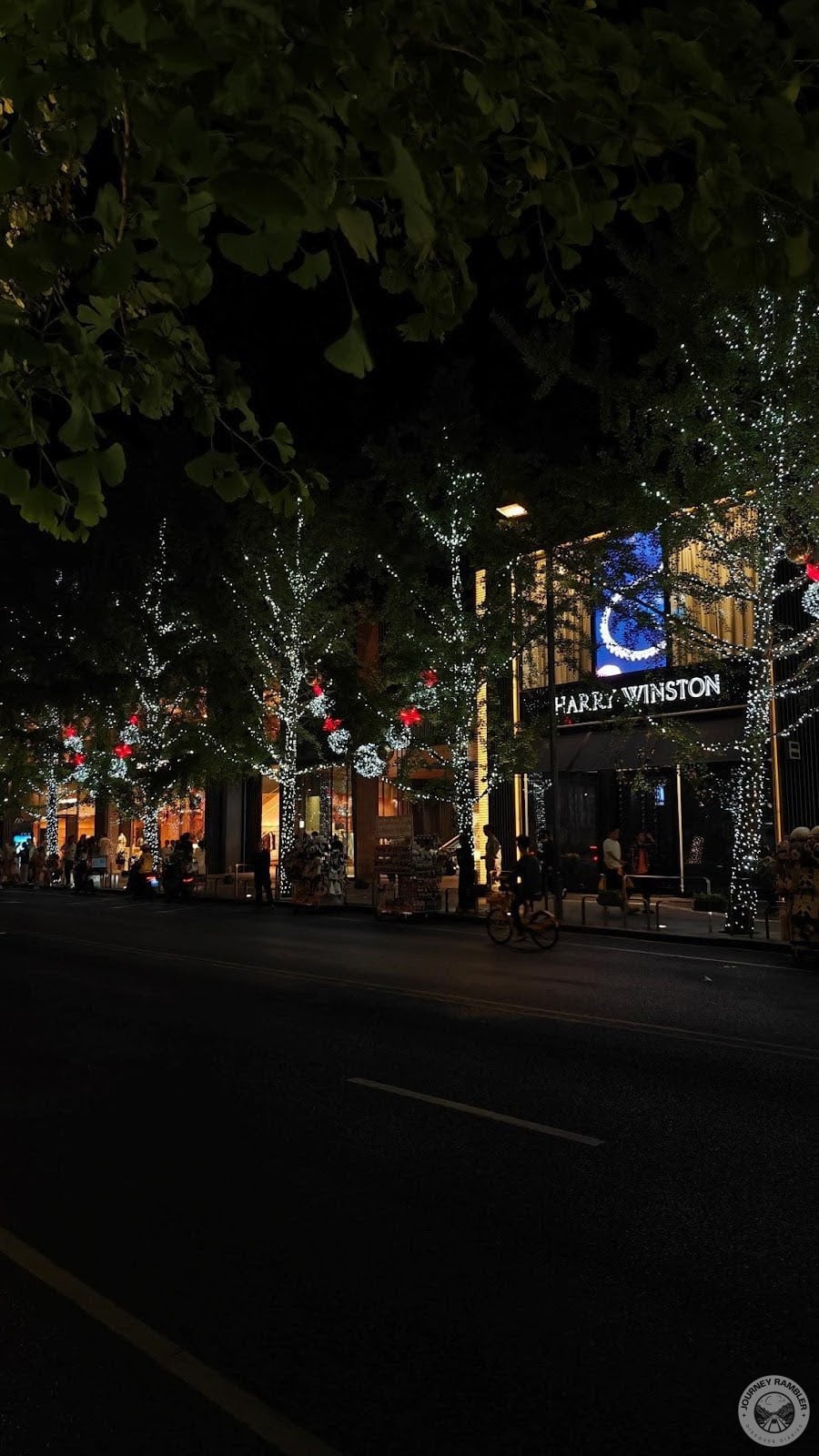 Zhongshamao entrance of the IFS