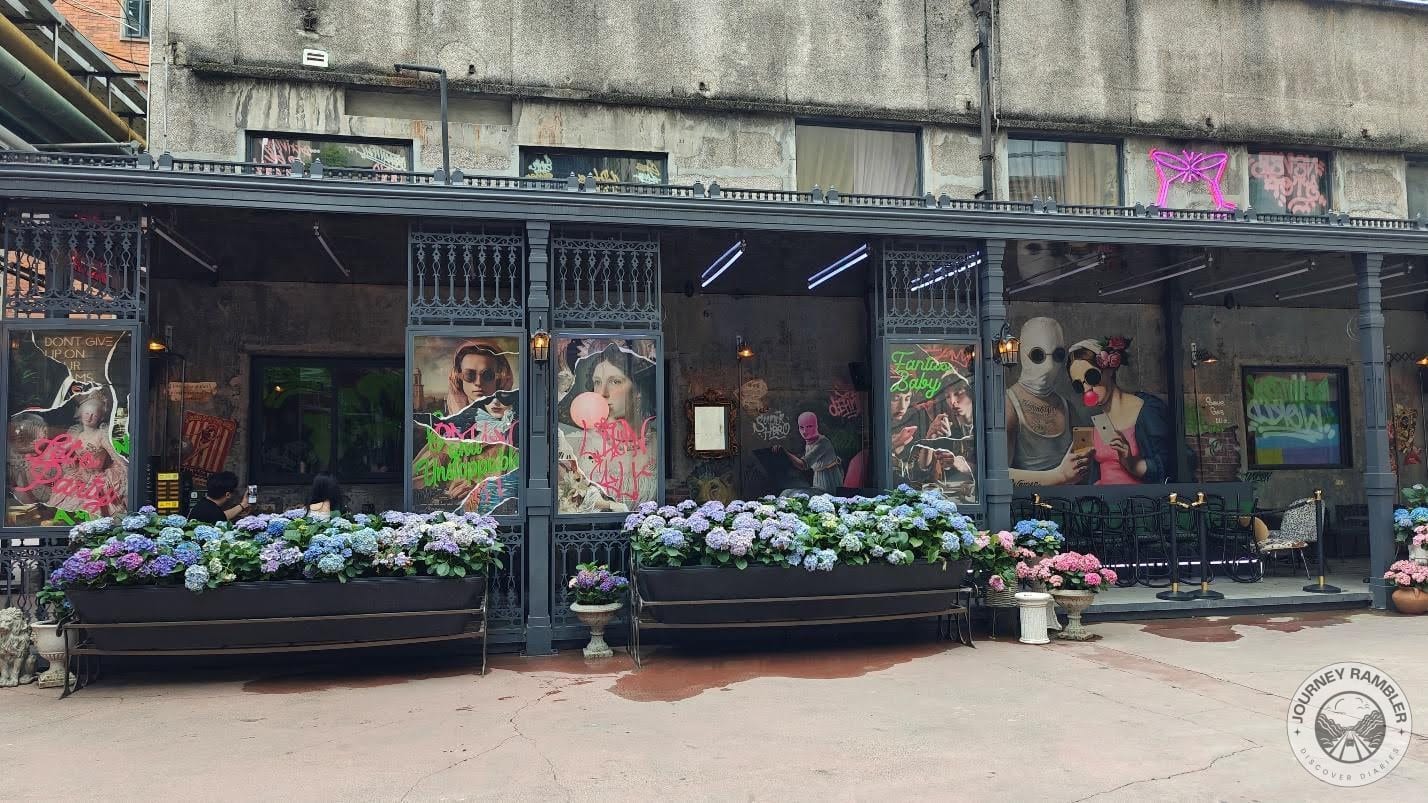 really rad looking mixed media wall art again