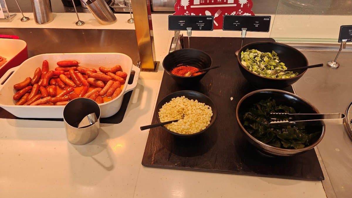 Buffet with sausages and condiments