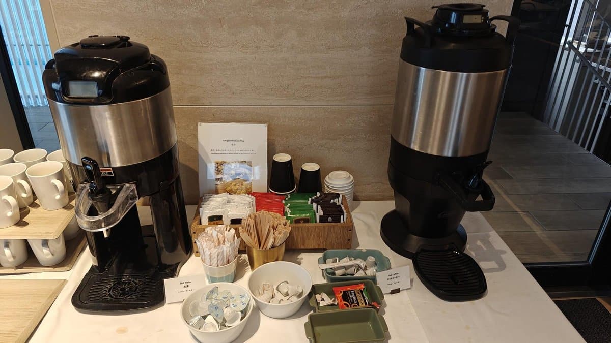 Coffee and tea station with condiments