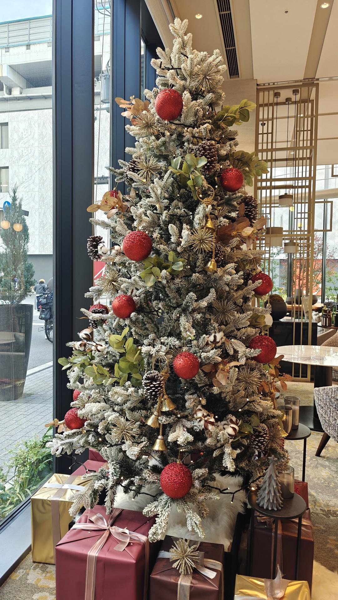 Festive Christmas tree with gifts