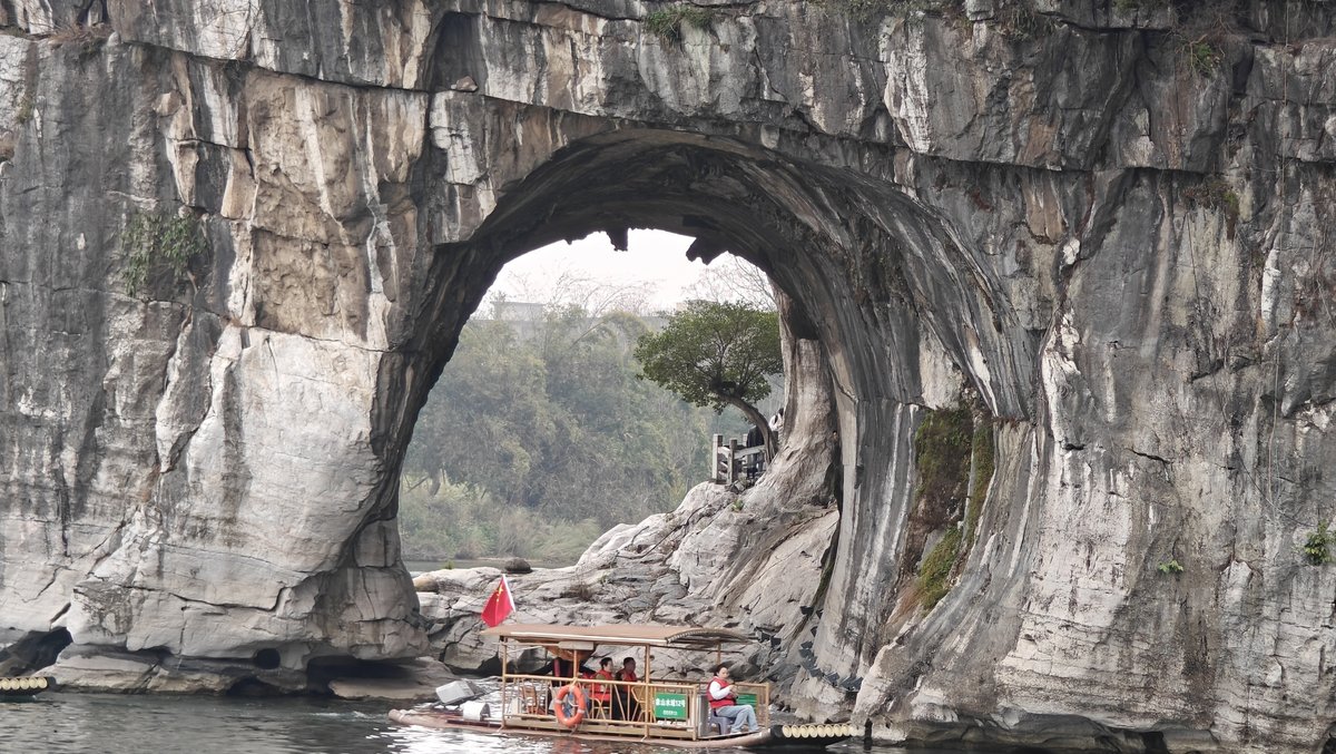 Close-up of arch with boat fully inside the