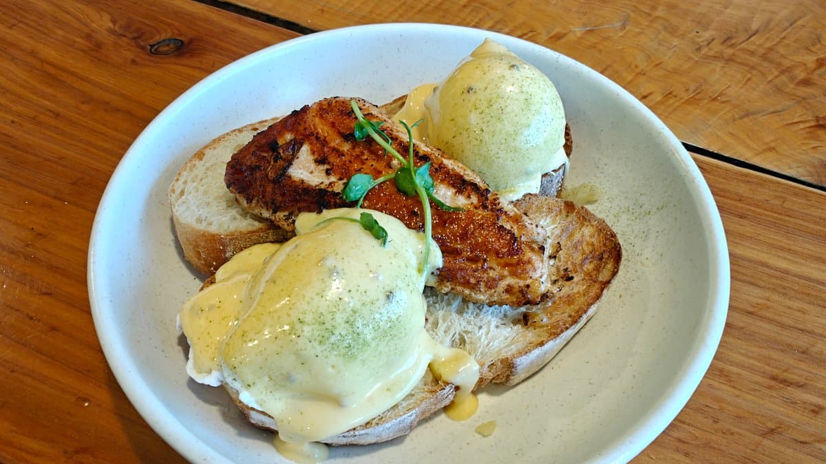 Eggs Benedict at Greedy Cow