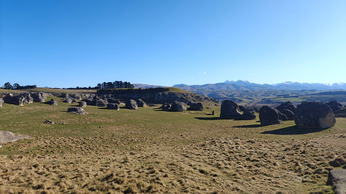 Elephant Rocks snow mountains