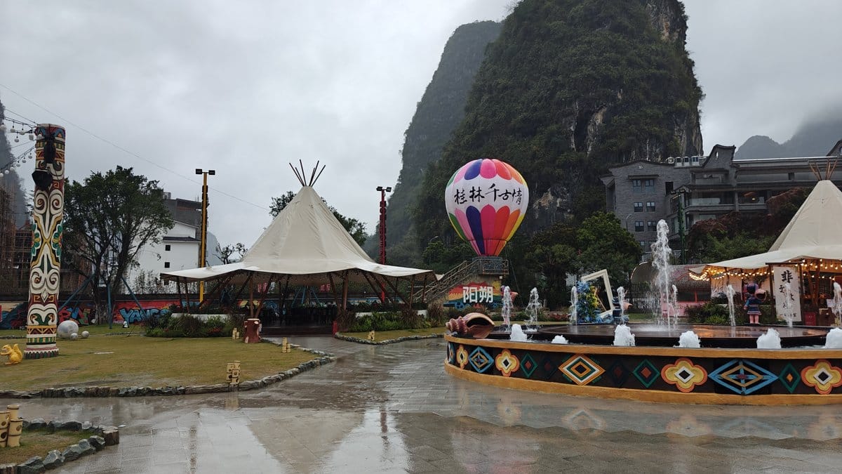 Fountain tents totems karst peak