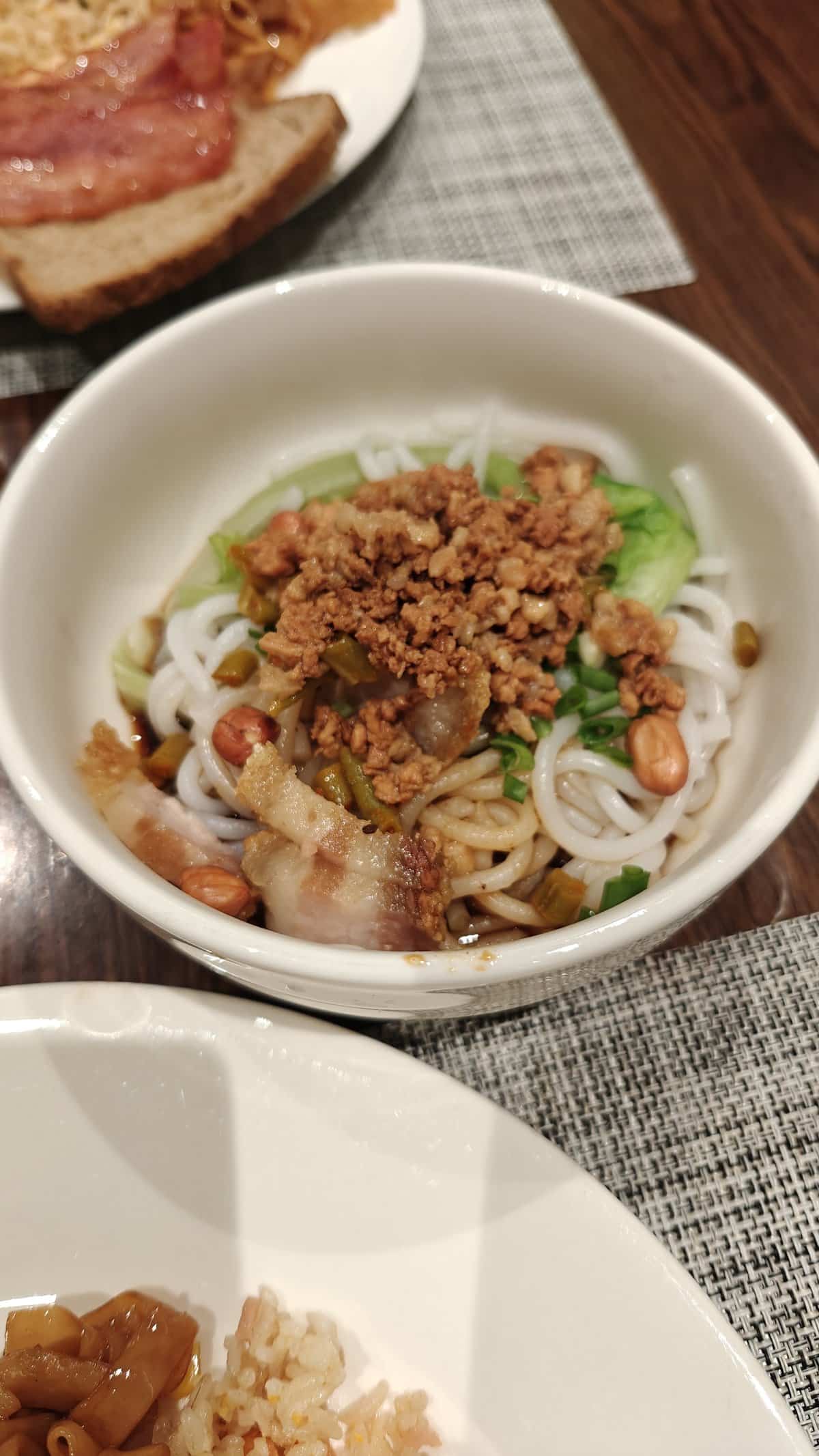 Guilin rice noodles breakfast bowl