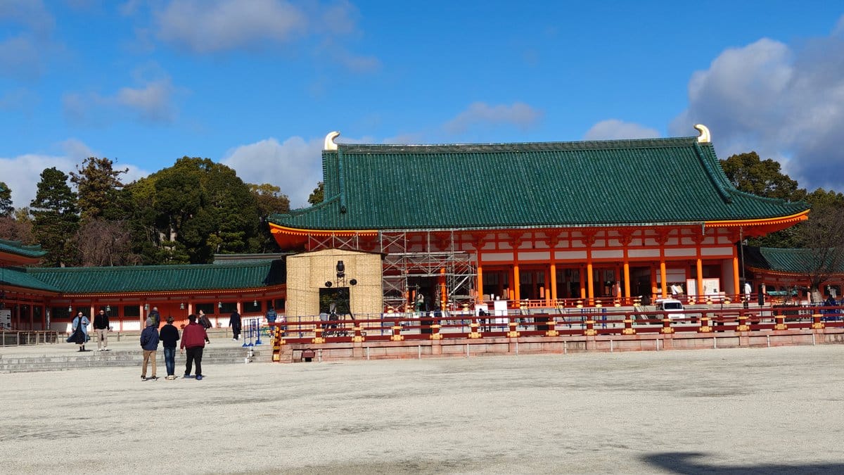 Heian Jingu vast main hall