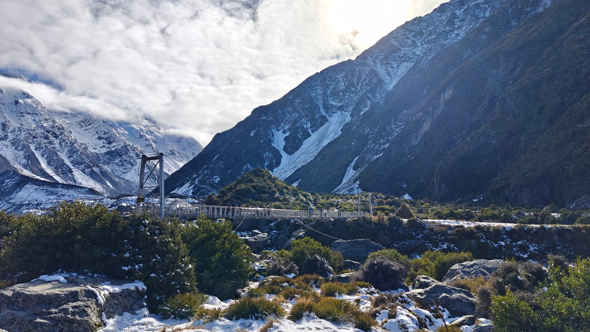 Hooker Valley swing bridge
