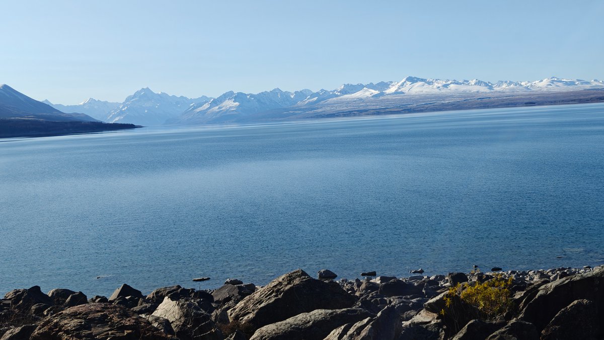 Lake Pukaki snowy Alps