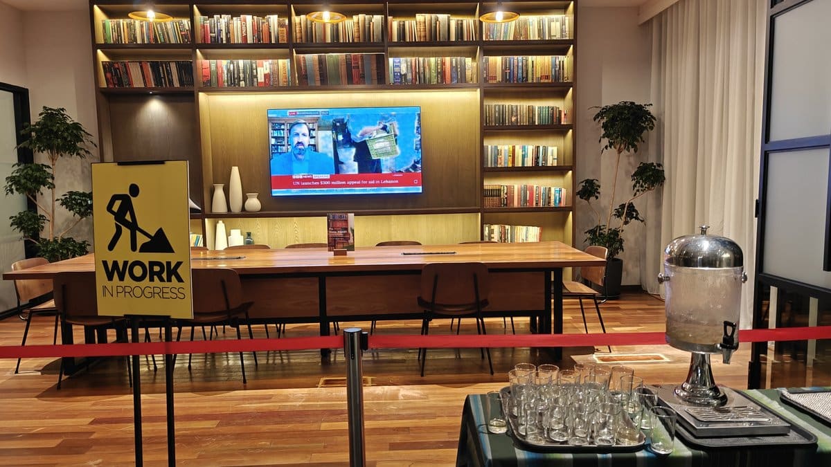 Library reading lounge space