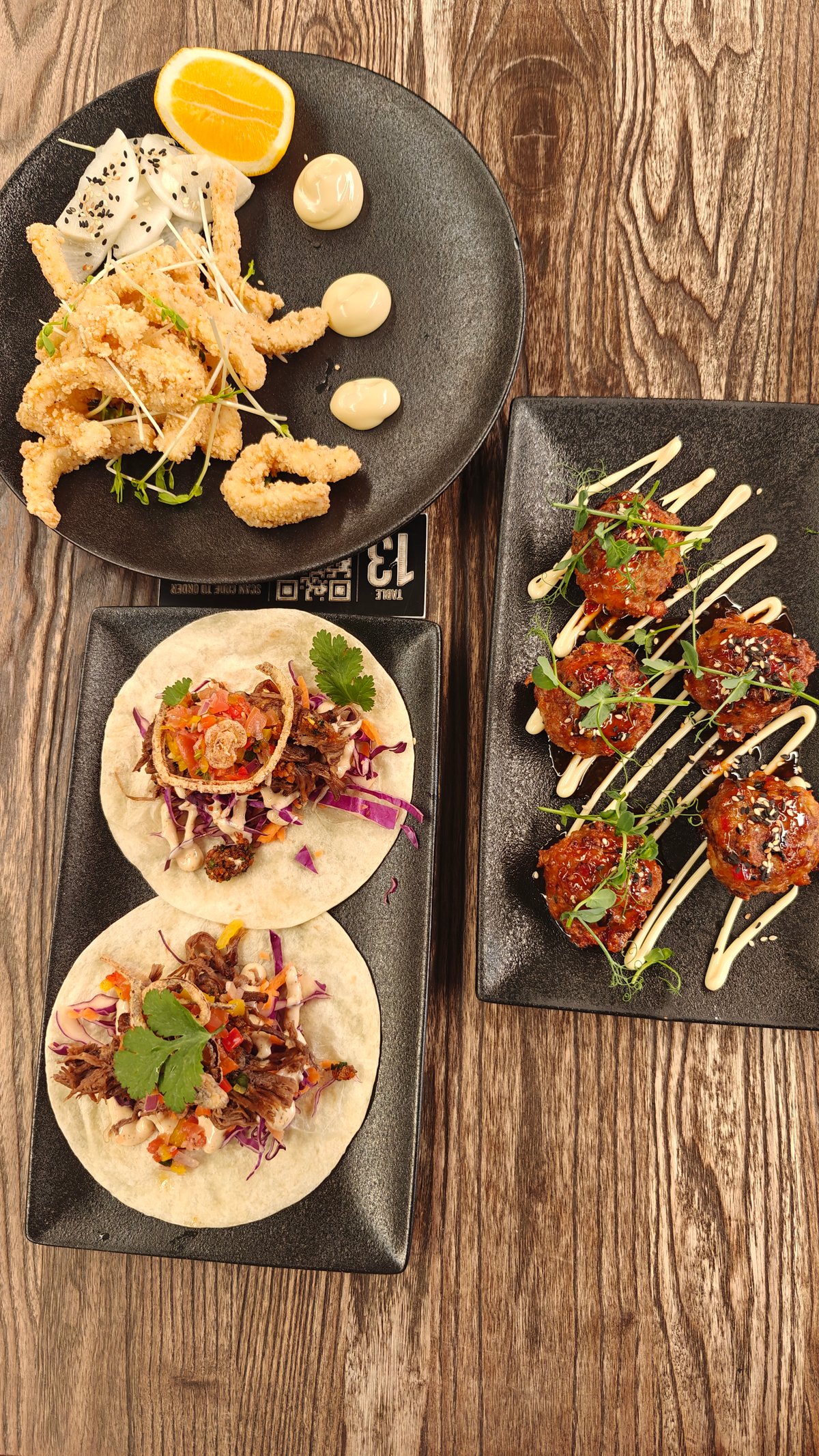 Scotts share platter overhead