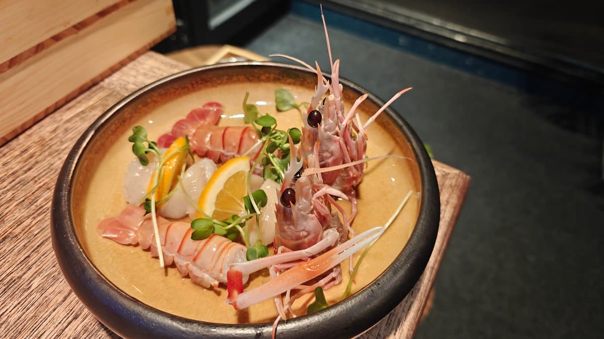 Seafood claypot with scampi