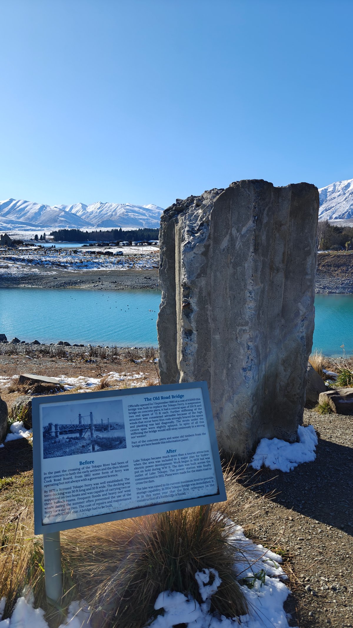 'The Old Road Bridge' monument: a preserved concrete