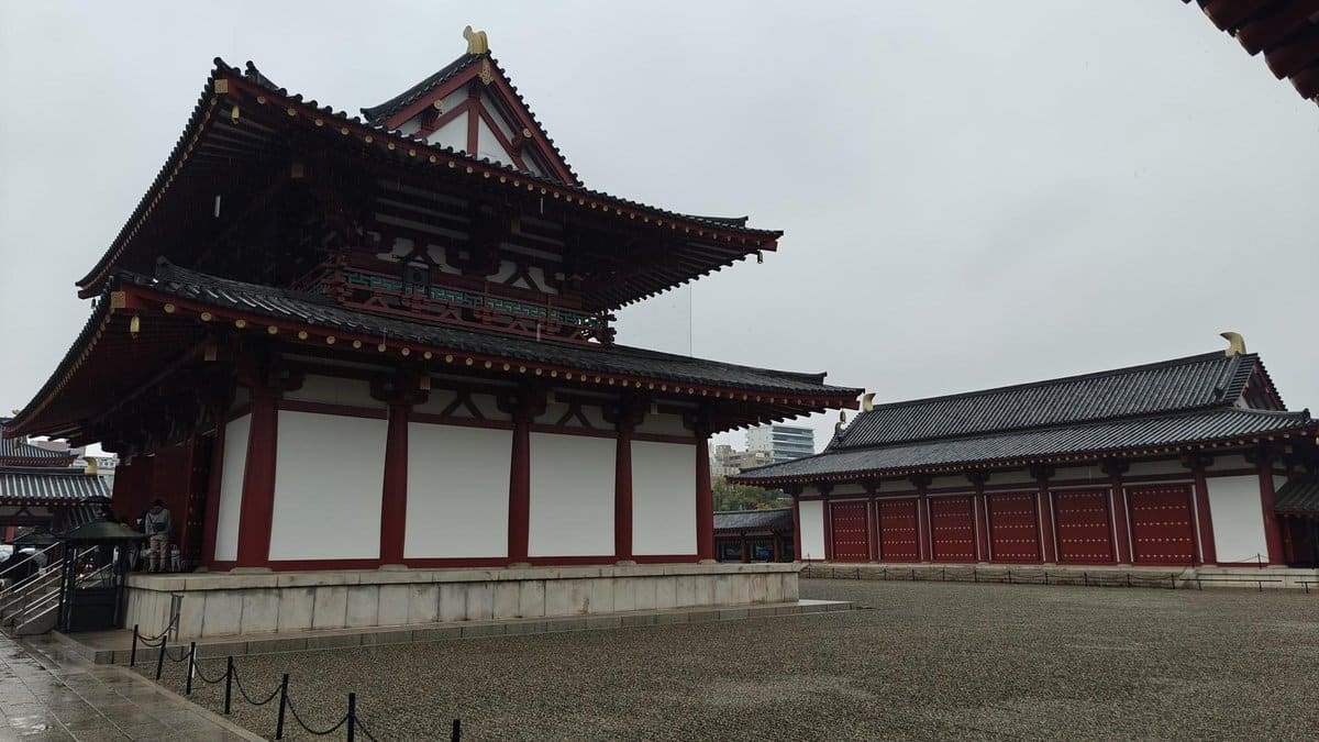 Traditional Japanese temple buildings