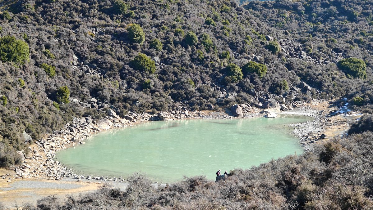 Whole green Blue Lake from overlook