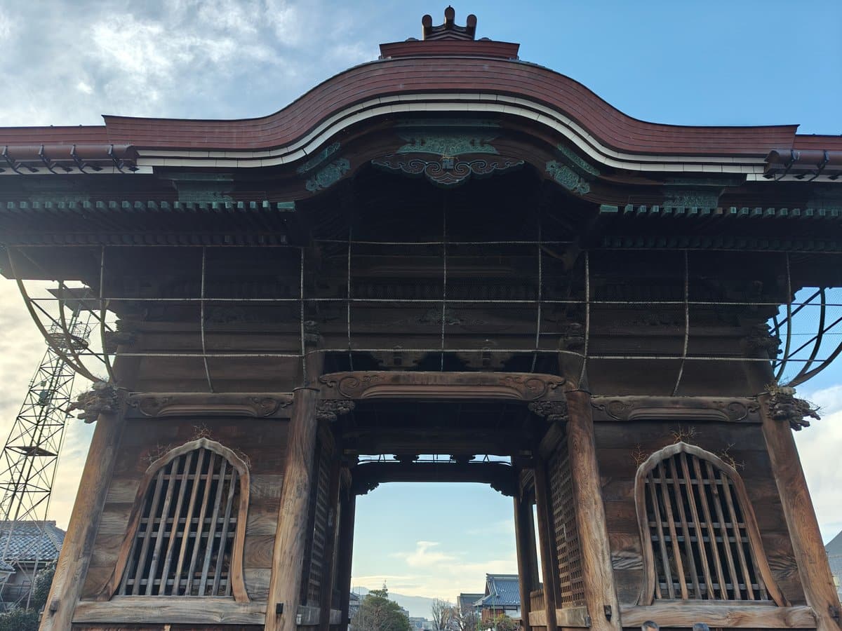 Zenkoji Sanmon two-storey gate