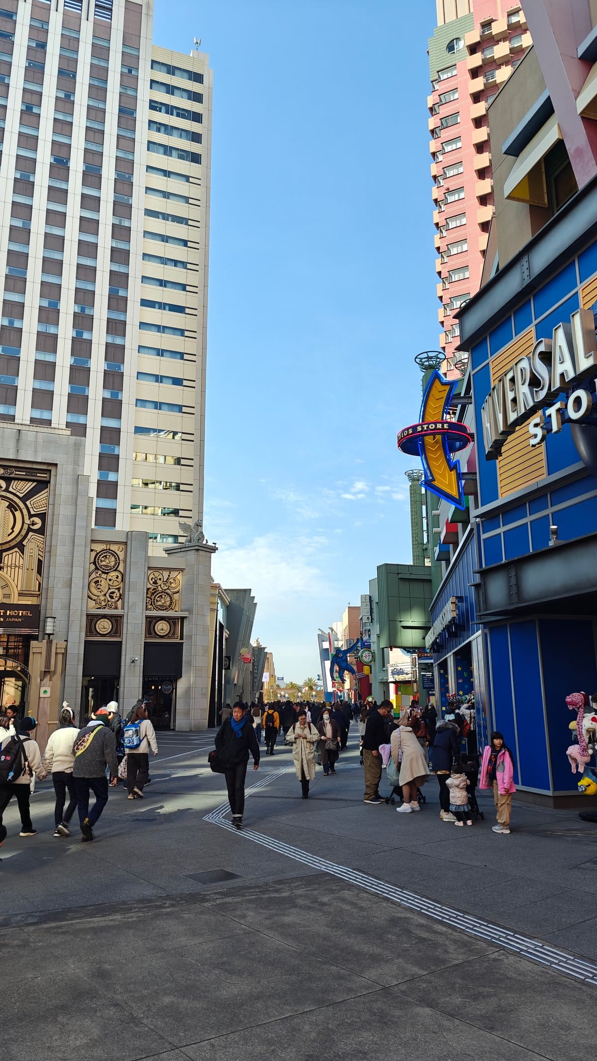 CityWalk street view with tall buildings, Universal Studios