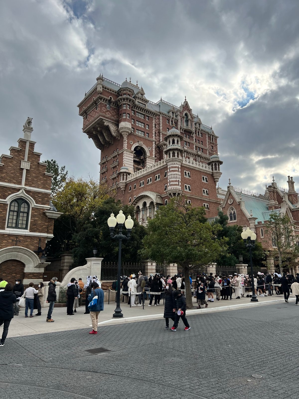 Closer view of the Tower of Terror (Hotel