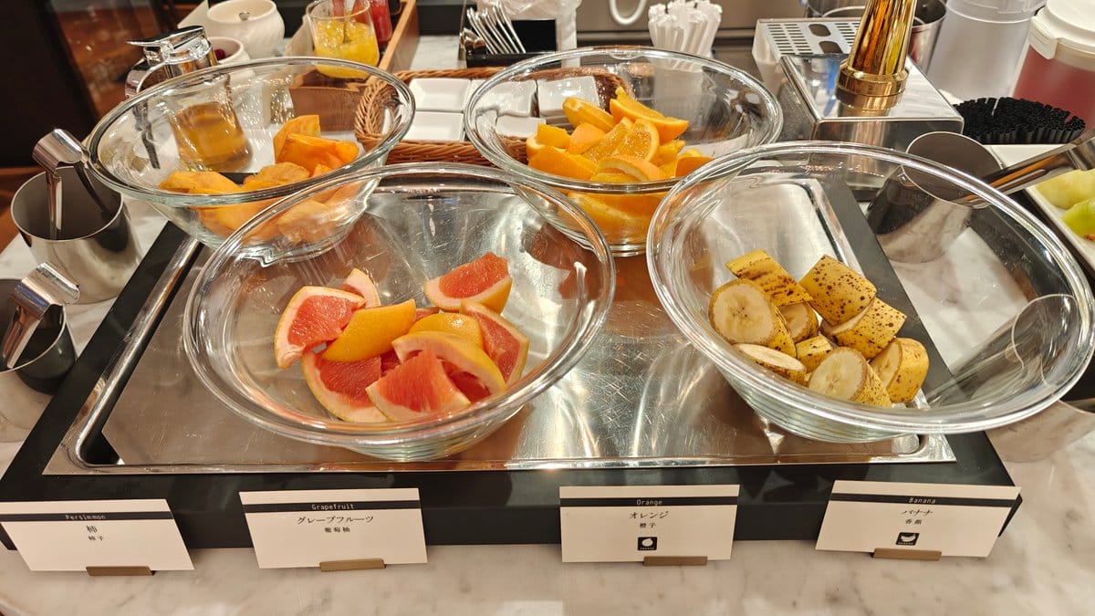 Cut fruit (grapefruit) in glass bowls