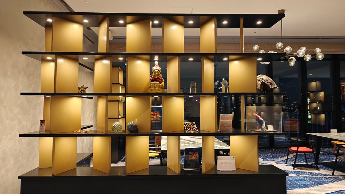 Decorative Japanese craft display shelves