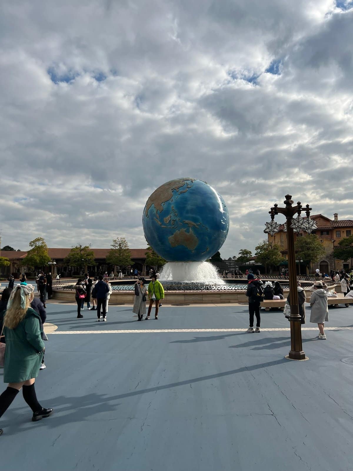 DisneySea AquaSphere entrance plaza