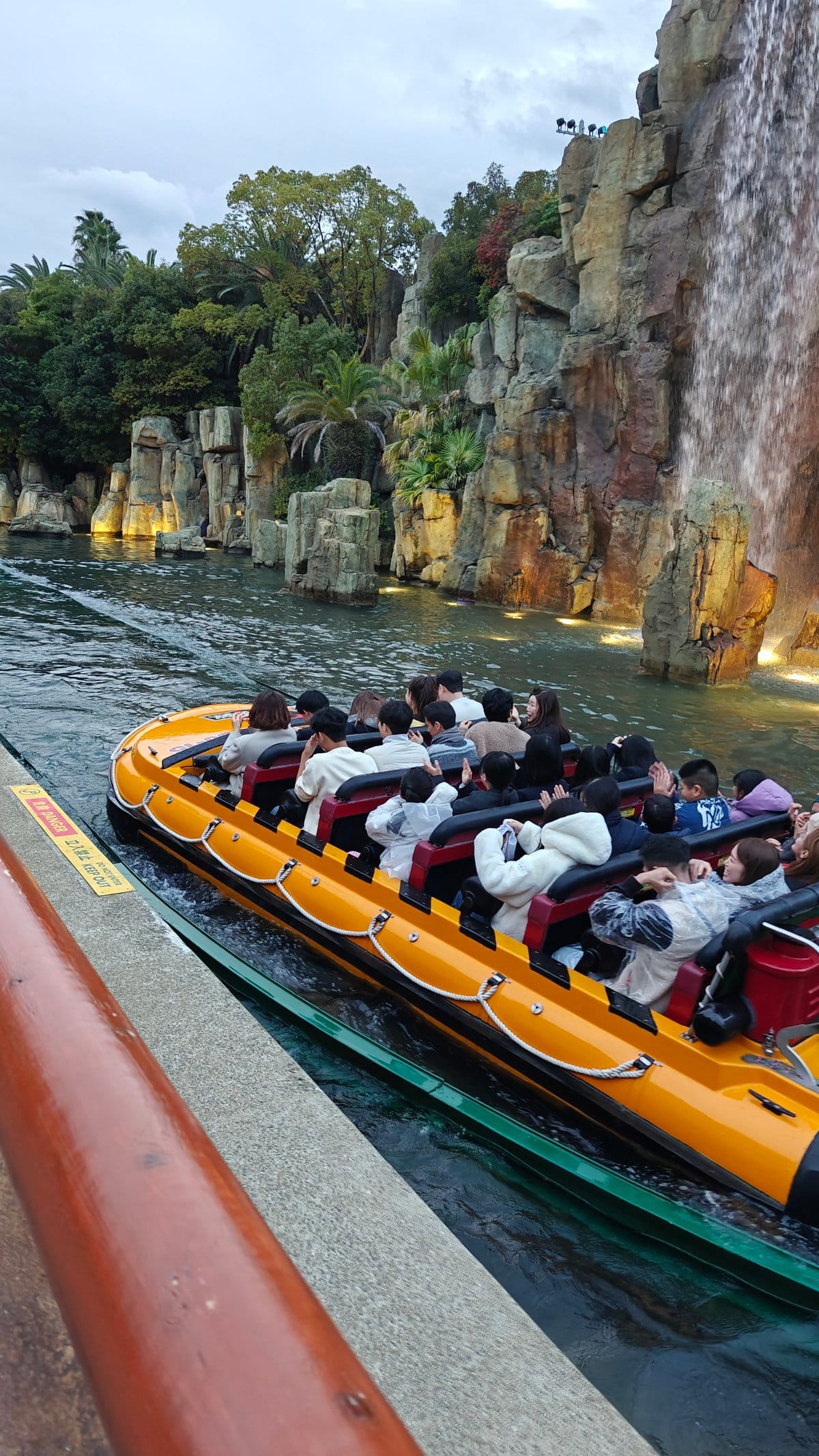 Jurassic water ride rafts