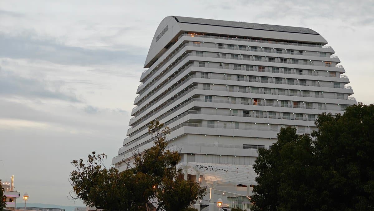 Kobe Meriken Park Oriental Hotel - the long