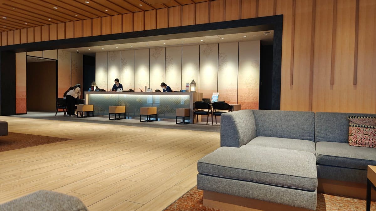Lobby lounge and reception
