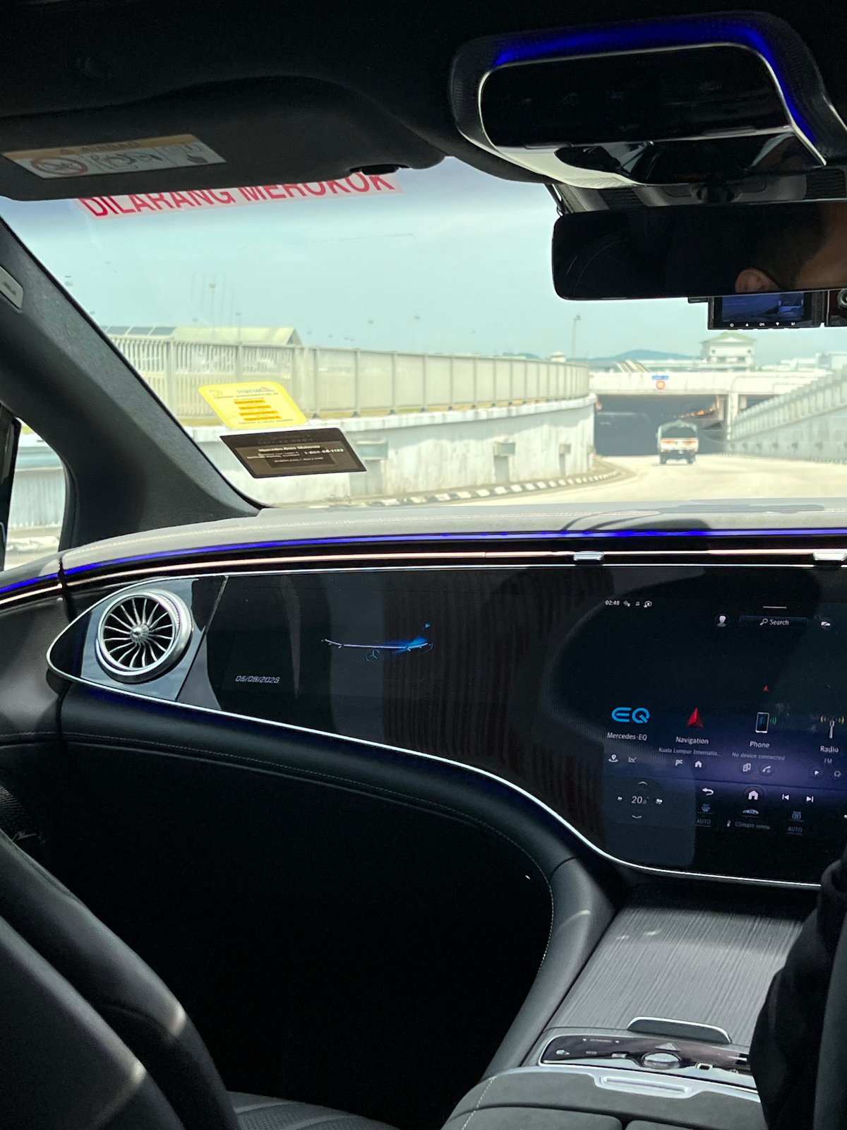 View from the rear seat over the dashboard