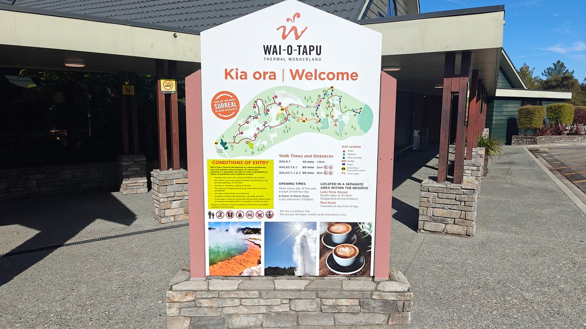A Kia ora | Welcome map board standing
