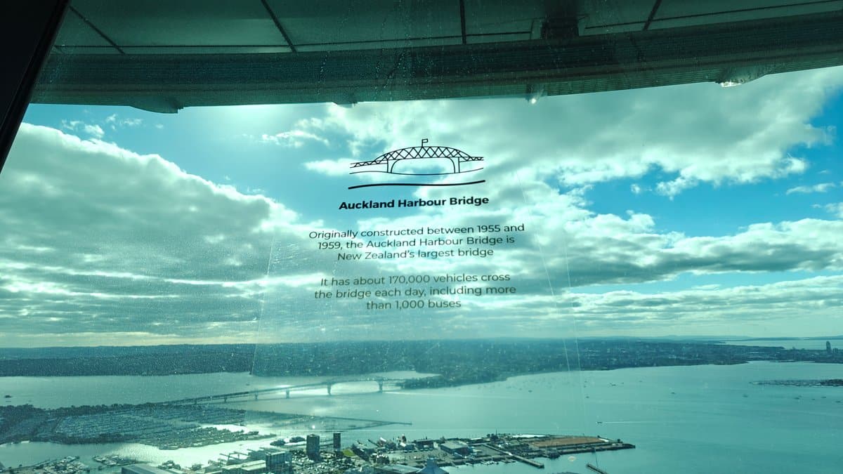 A window graphic panel about the Auckland Harbour