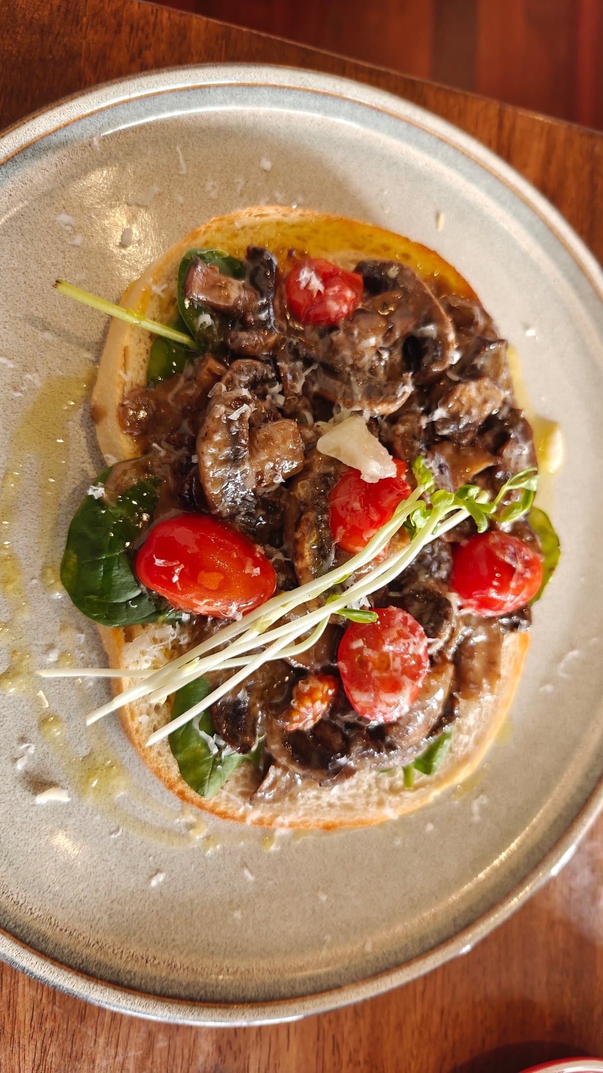 Braised beef brunch bowl