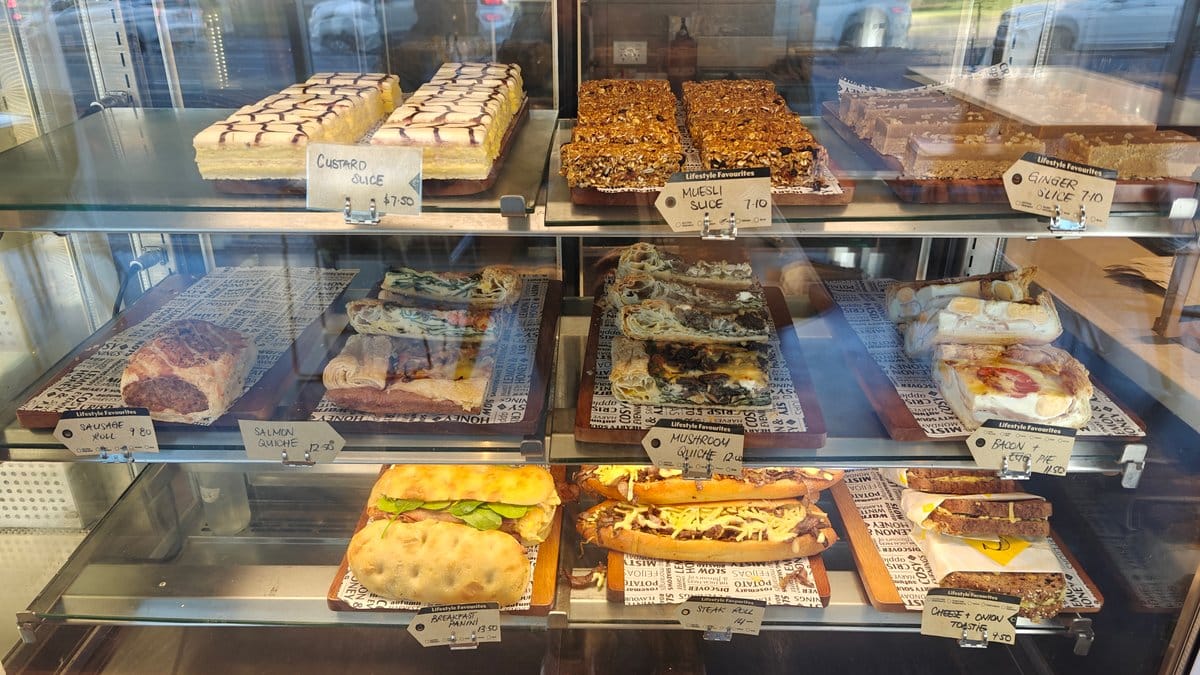 Chilled sandwiches and wraps cabinet