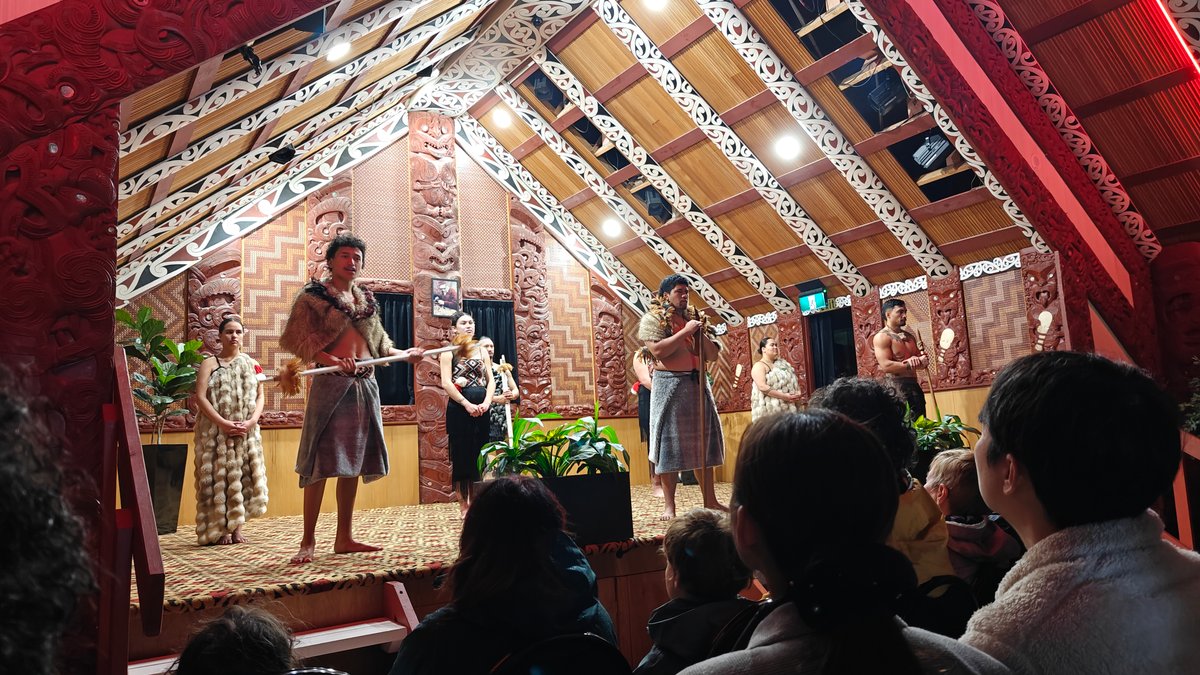 Cultural performance in the wharenui