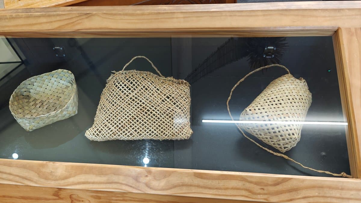Finished woven kete baskets