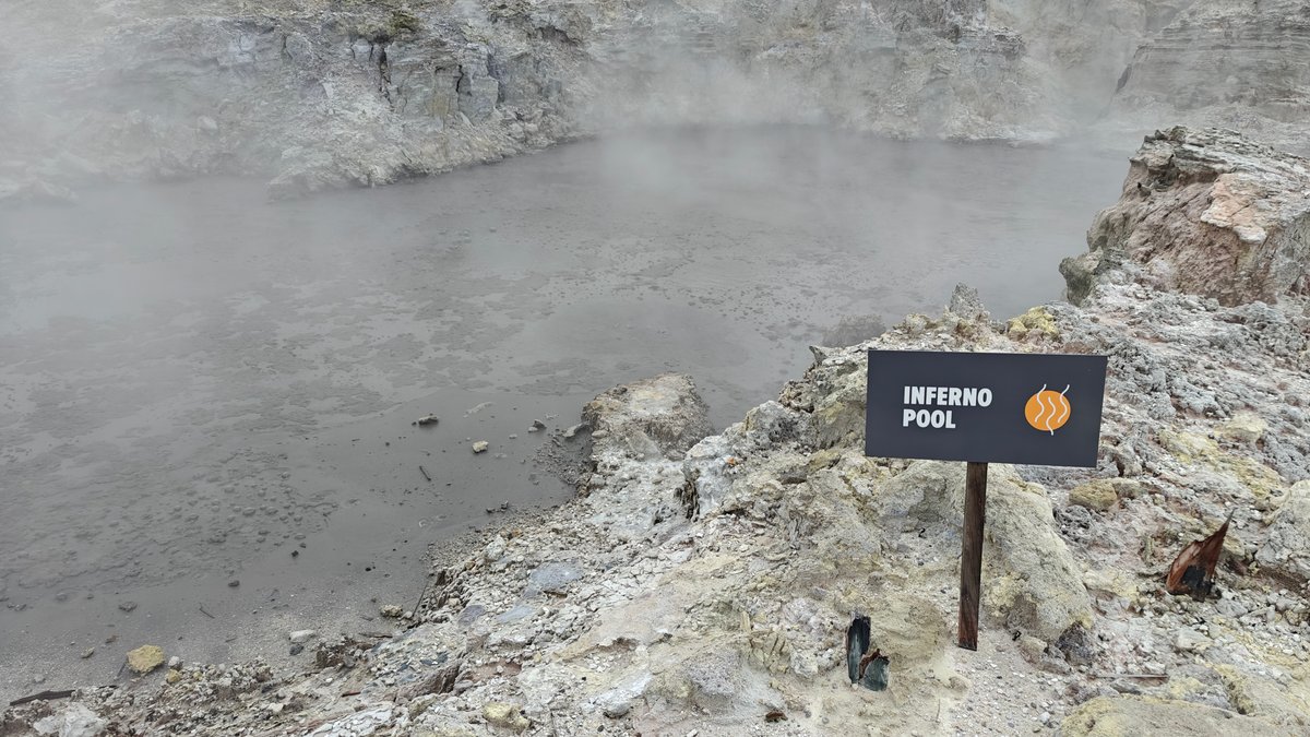 Inferno Pool in heavy steam