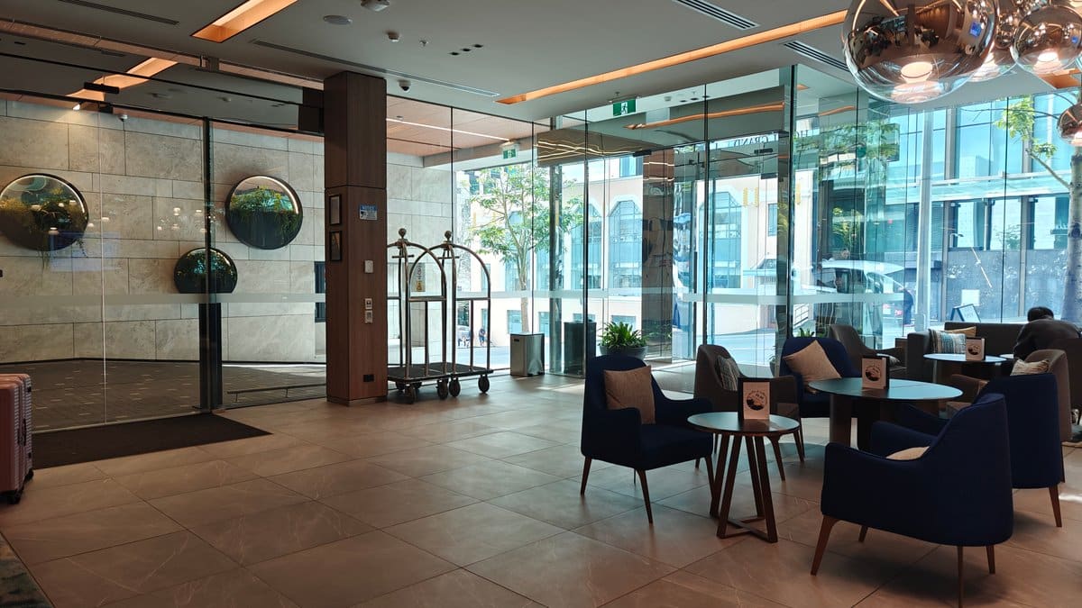 Lobby lounge toward the entrance
