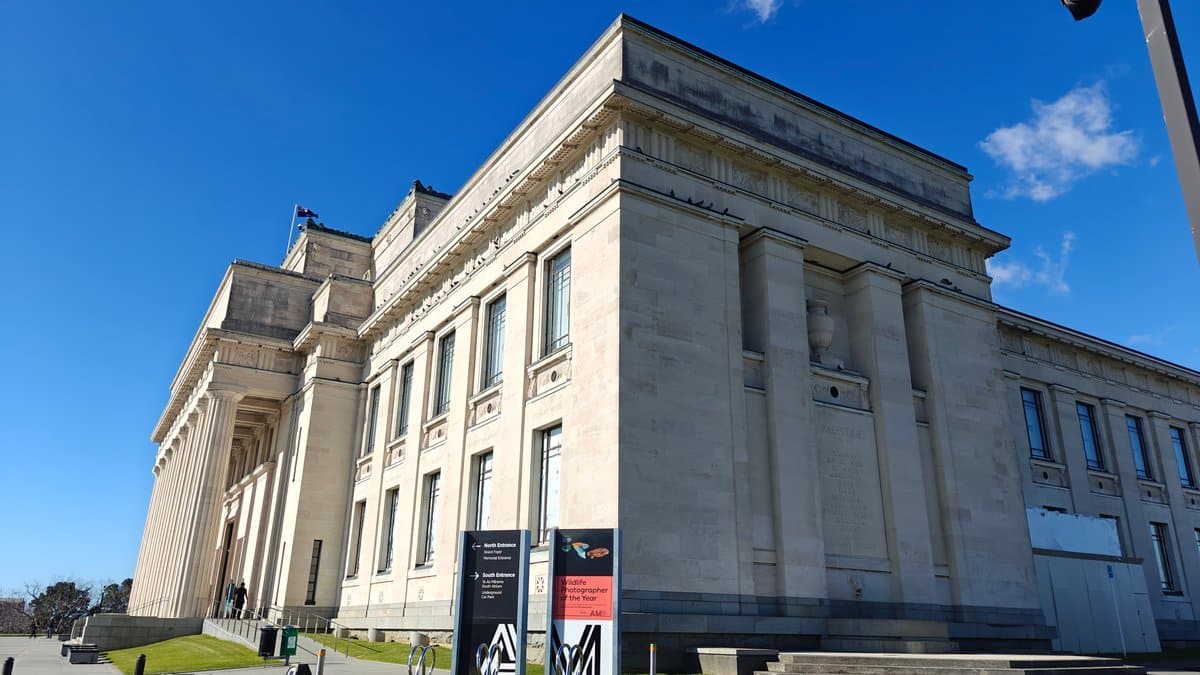 Long colonnaded flank of the museum